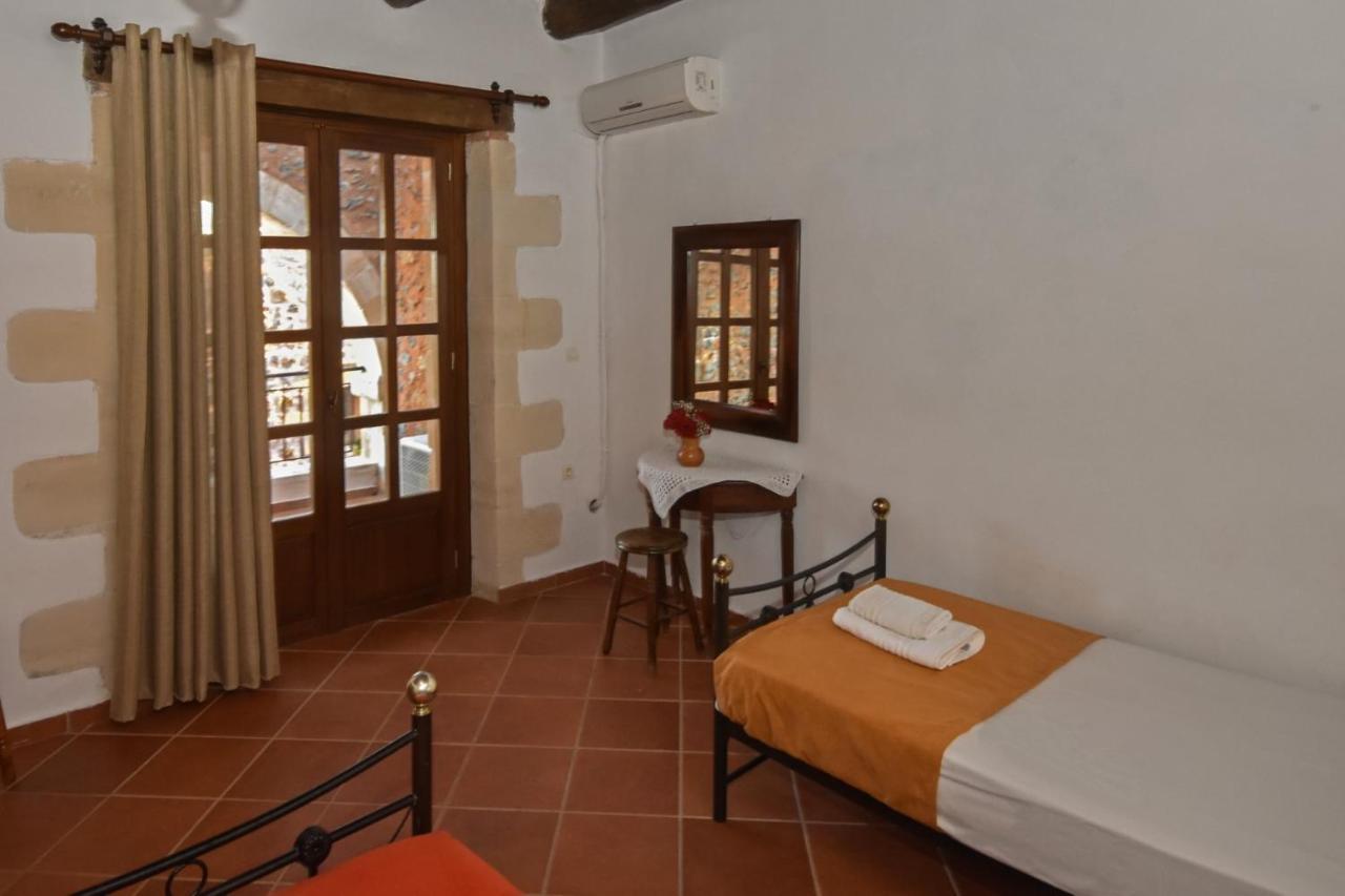 Aretaki Villas Astrátigos Exterior photo