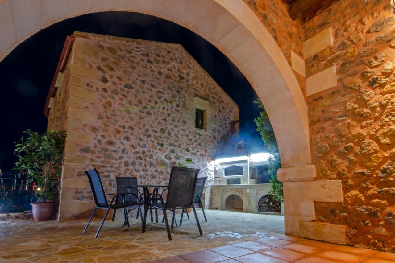 Aretaki Villas Astrátigos Exterior photo
