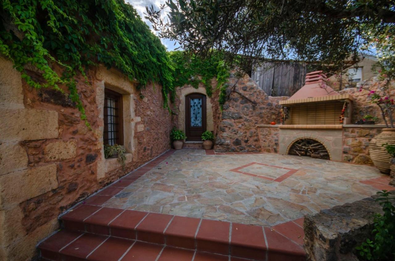 Aretaki Villas Astrátigos Exterior photo