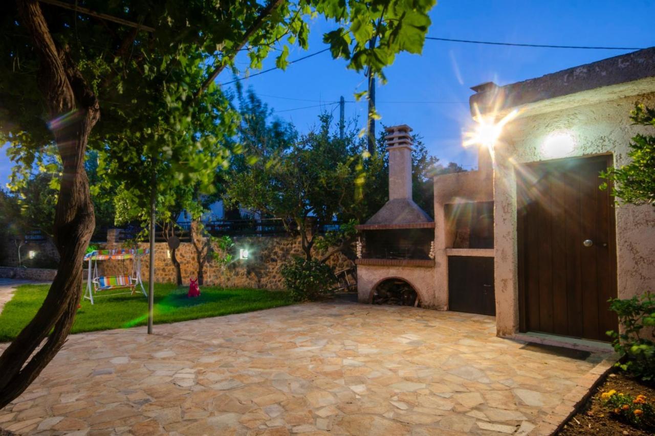 Aretaki Villas Astrátigos Exterior photo